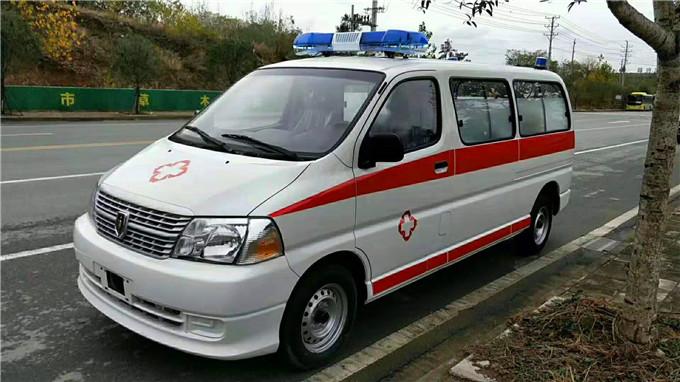 当雄县丰田海狮救护车